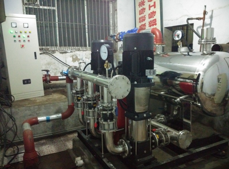 無(wú)負(fù)壓供水系統(tǒng)改造現(xiàn)場(chǎng)